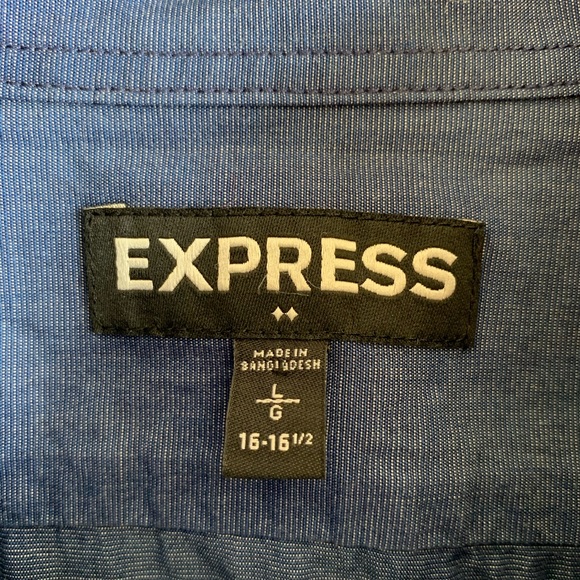 • EXPRESS short sleeve shirt • - Picture 4 of 4